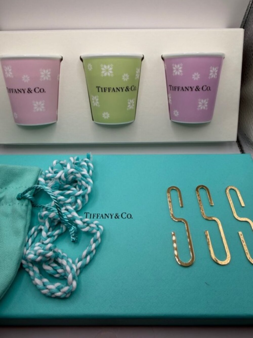 Tiffany Cups - Paper Cup Snowflake Ornaments Set of Three, in Bone China - Picture 4 of 5